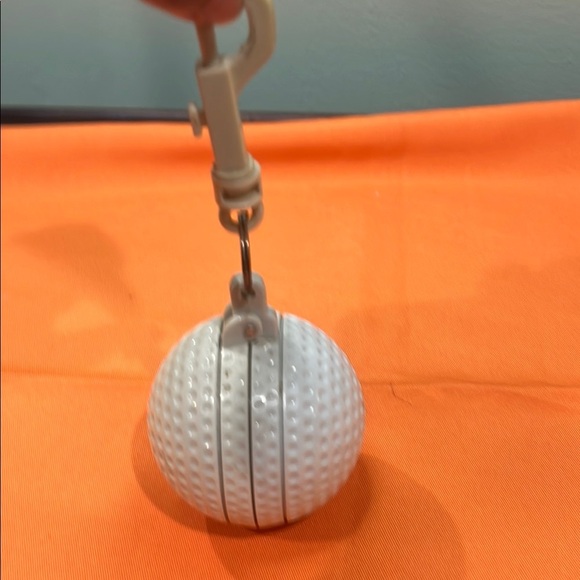⚡️⚡️⚡️Stylish White Golf Ball Cleaner Keychain - Picture 2 of 8